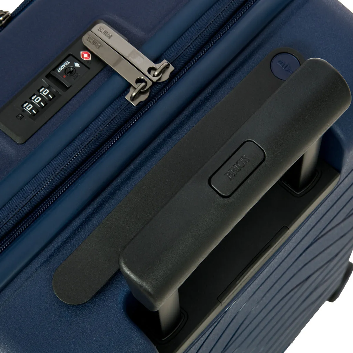 Bric's B Y Ulisse Expandable Spinner with Pocket - 21" Ocean Blue