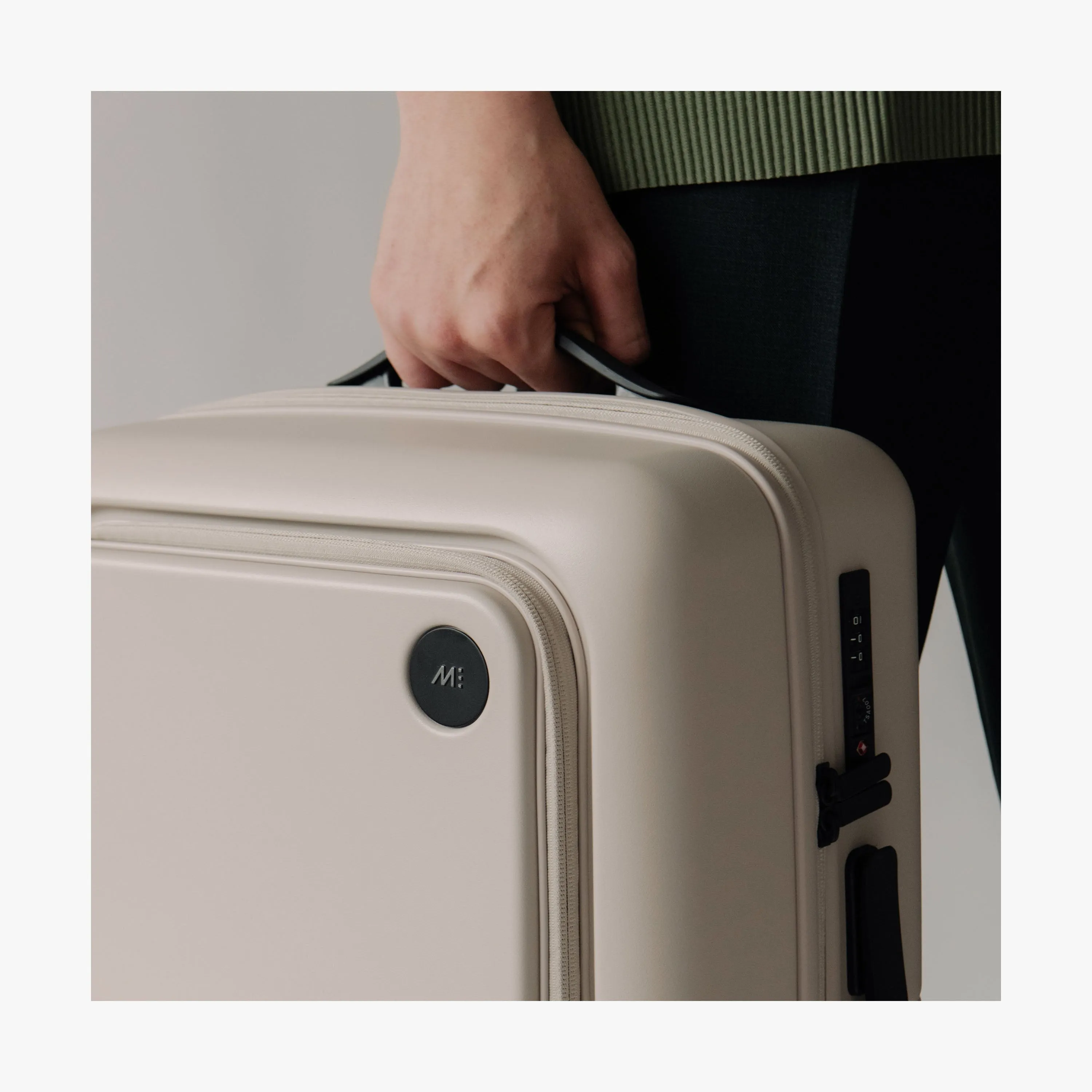 Check-In Medium