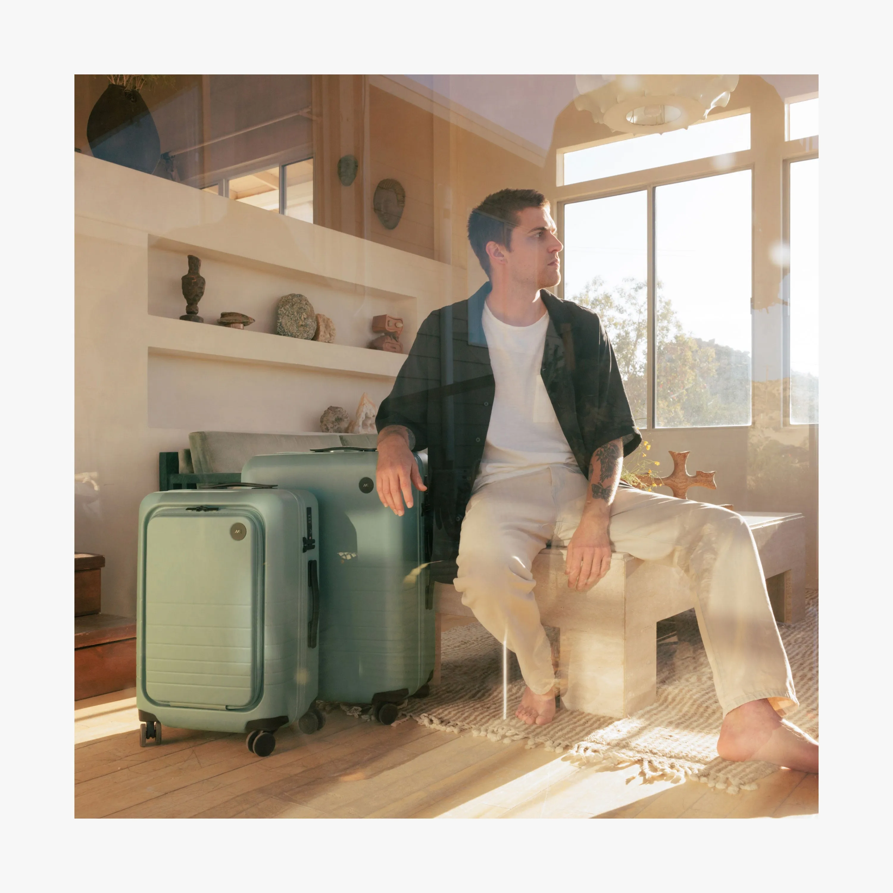 Check-In Medium