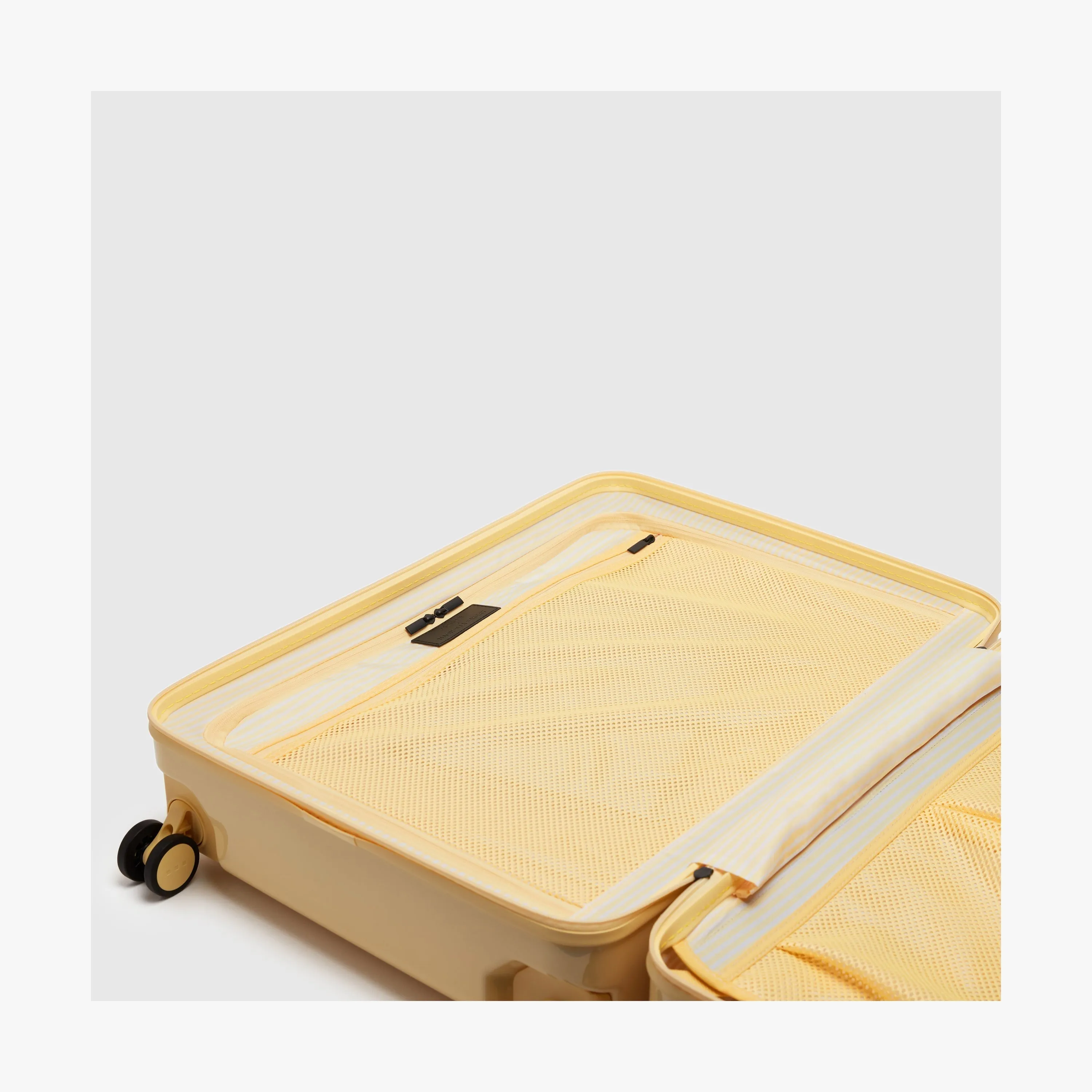 Check-In Medium