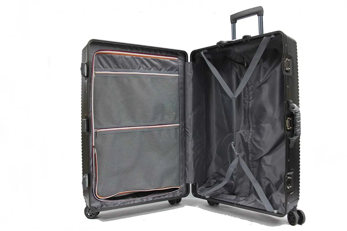 Elegant Polycarbonate Aluminium Frame Luggage with 8 Spinner Wheels Safe Skies TSA Lock