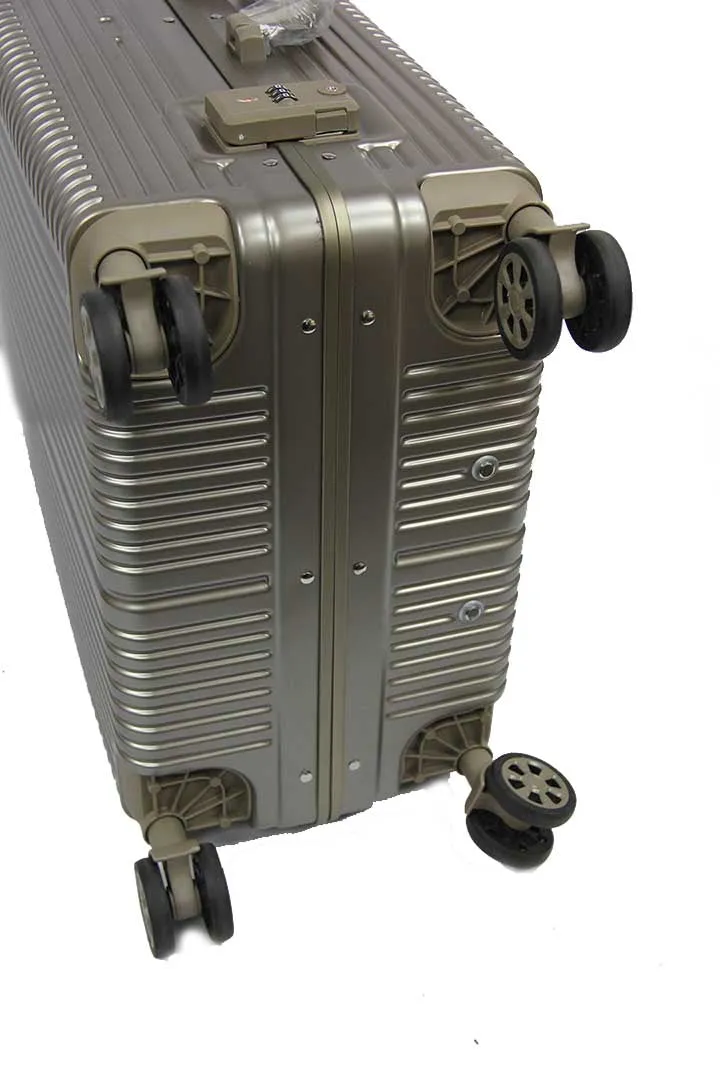Elegant Polycarbonate Aluminium Frame Luggage with 8 Spinner Wheels Safe Skies TSA Lock