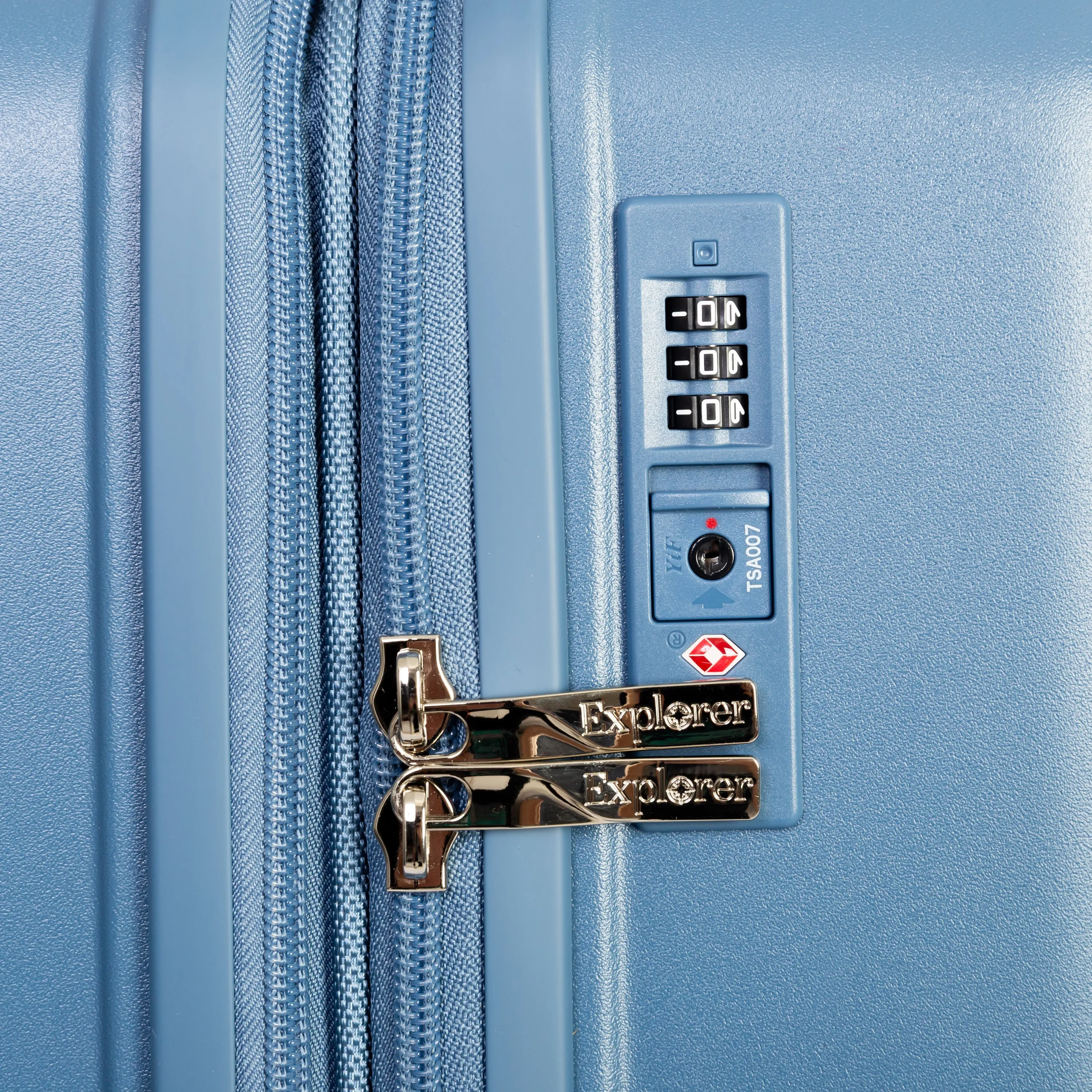 Explorer Globetrotter Medium Expandable Polycarbonate Luggage