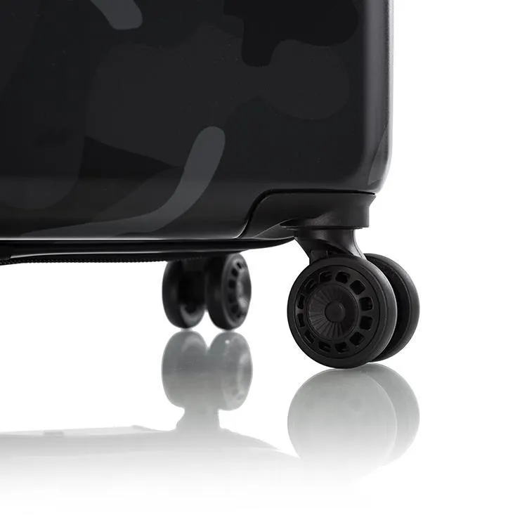 Heys Black Camo 30" Fashion Spinner