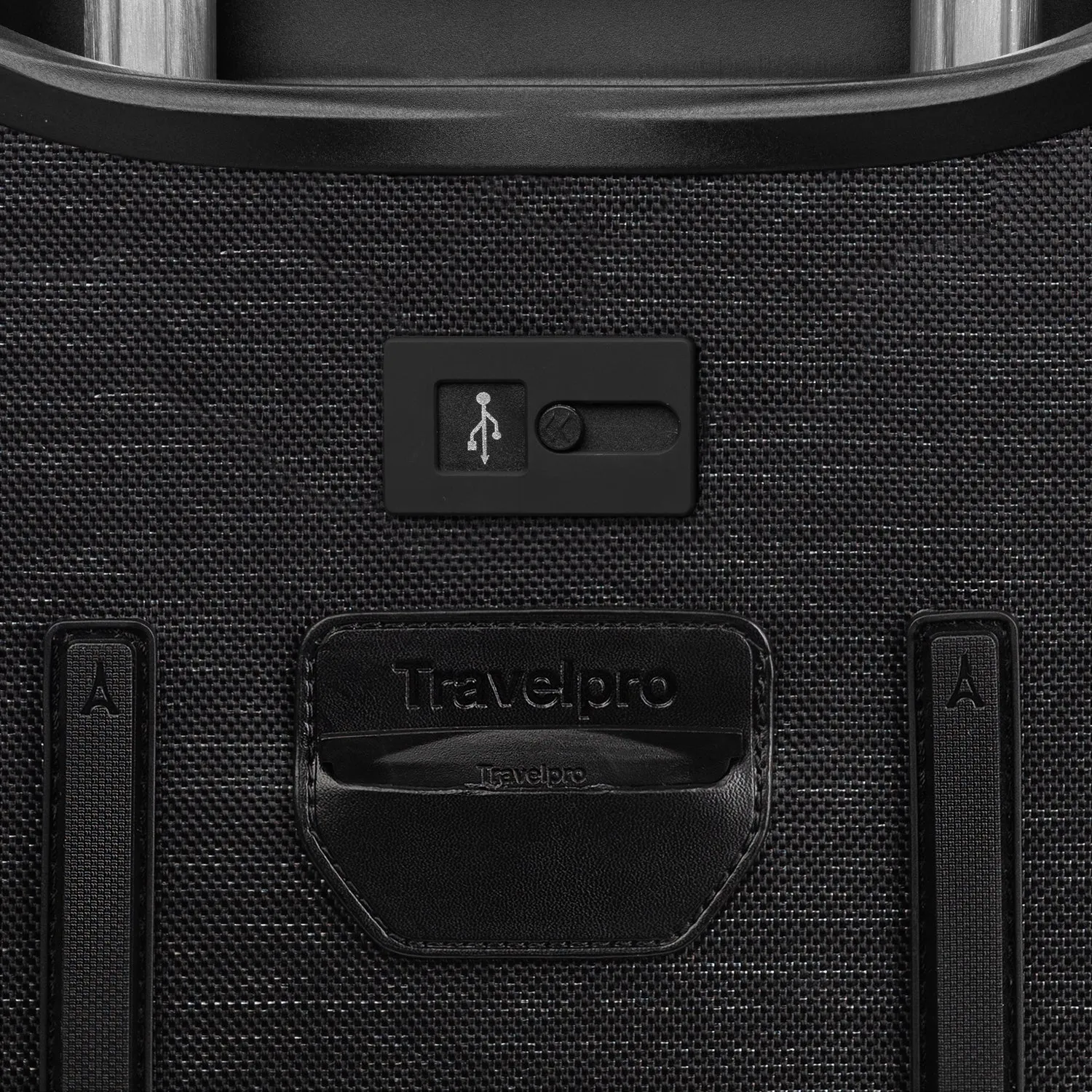 Platinum® Elite Carry-On / Medium Check-In Spinner Set