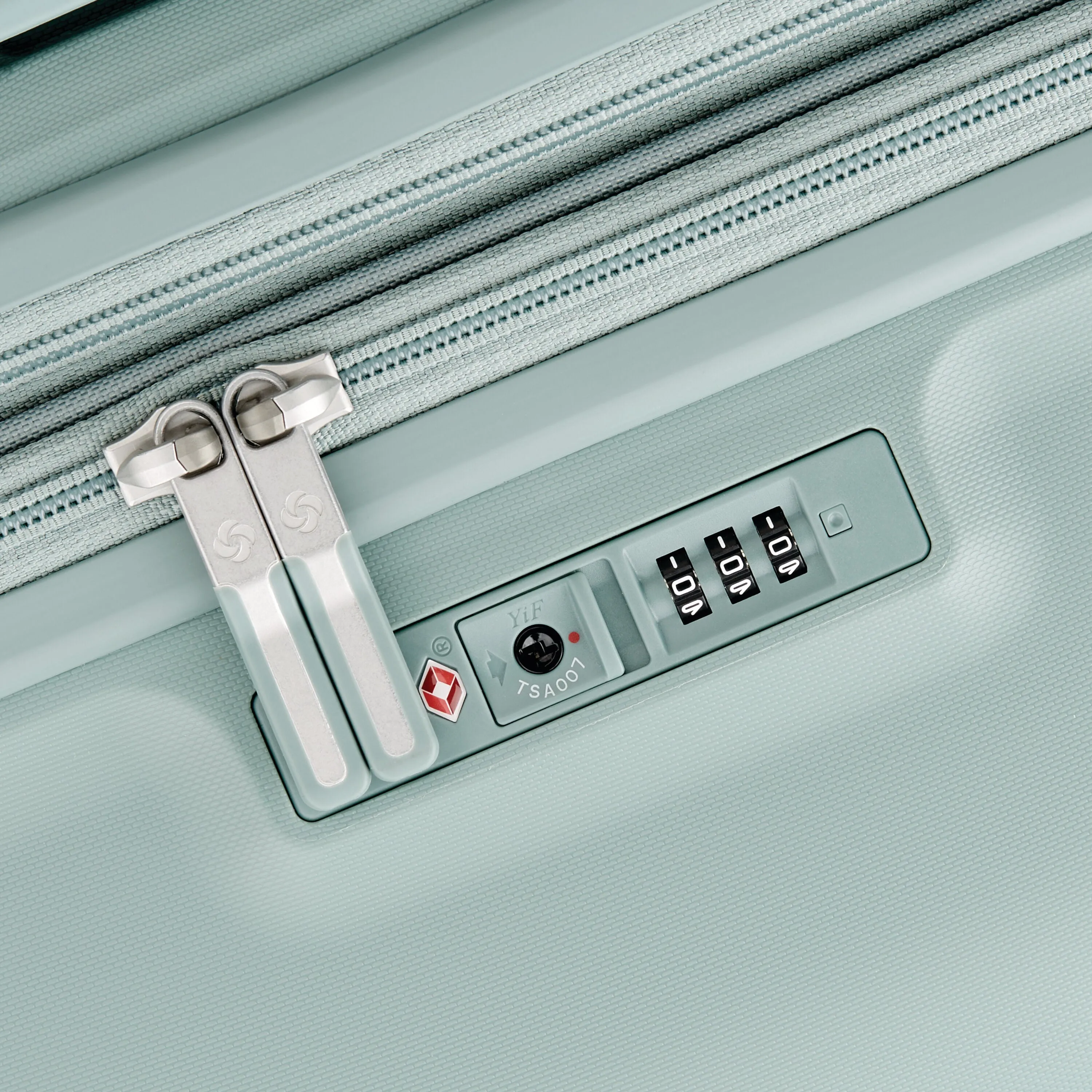 Samsonite Elevation Plus Medium Glider