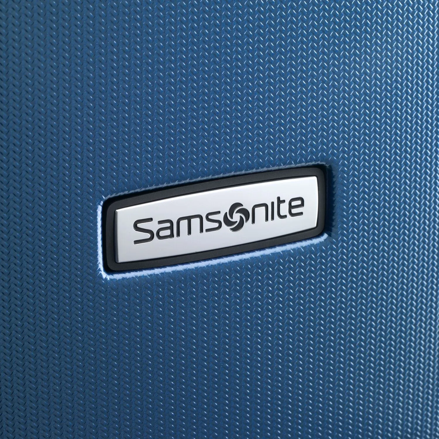 Samsonite Winfield NXT Spinner Large Expandable Luggage