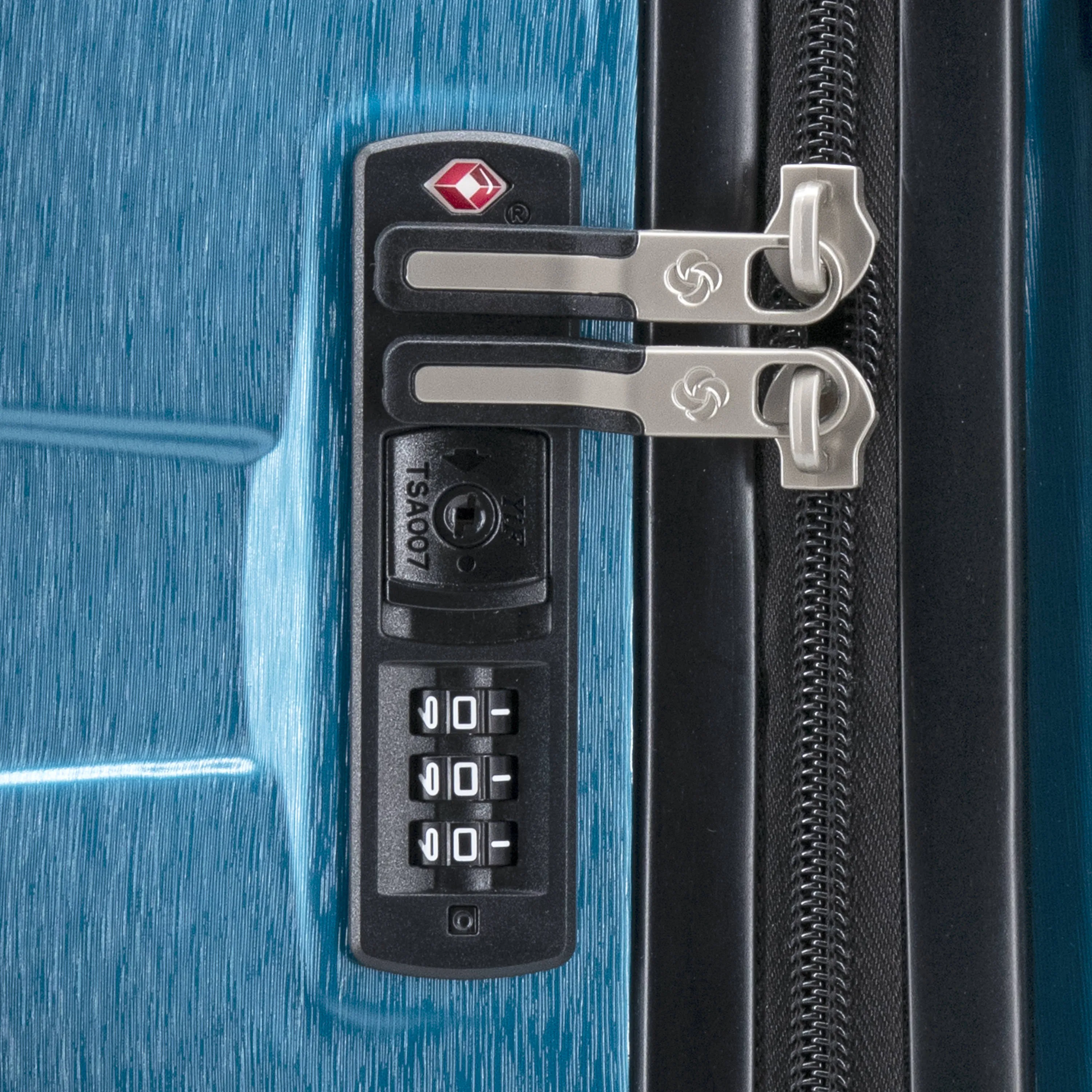 Samsonite Ziplite 6 Spinner Carry-On Luggage