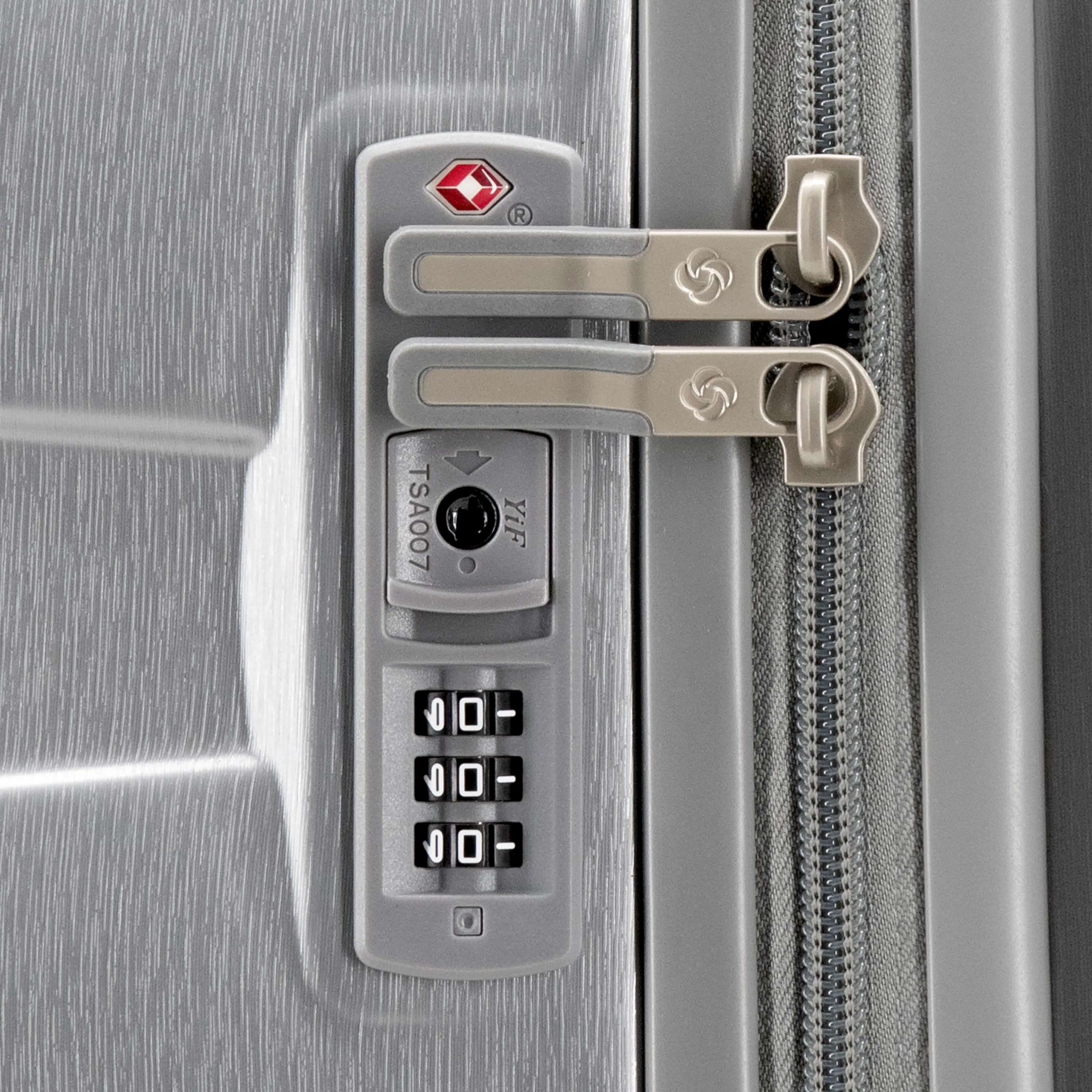 Samsonite Ziplite 6 Spinner Carry-On Luggage