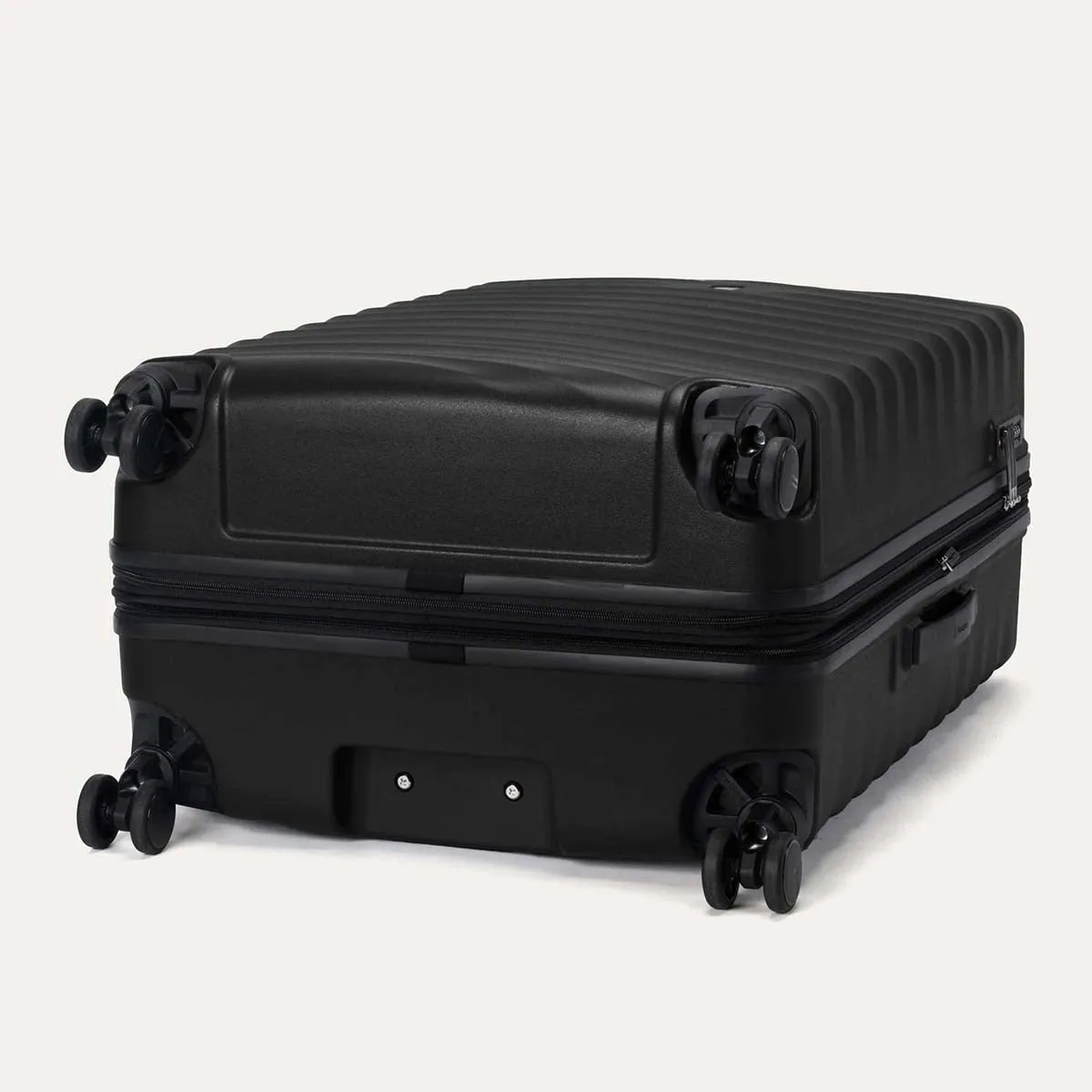 Travelpro Maxlite Air V2 Large Check-In Hardside Spinner