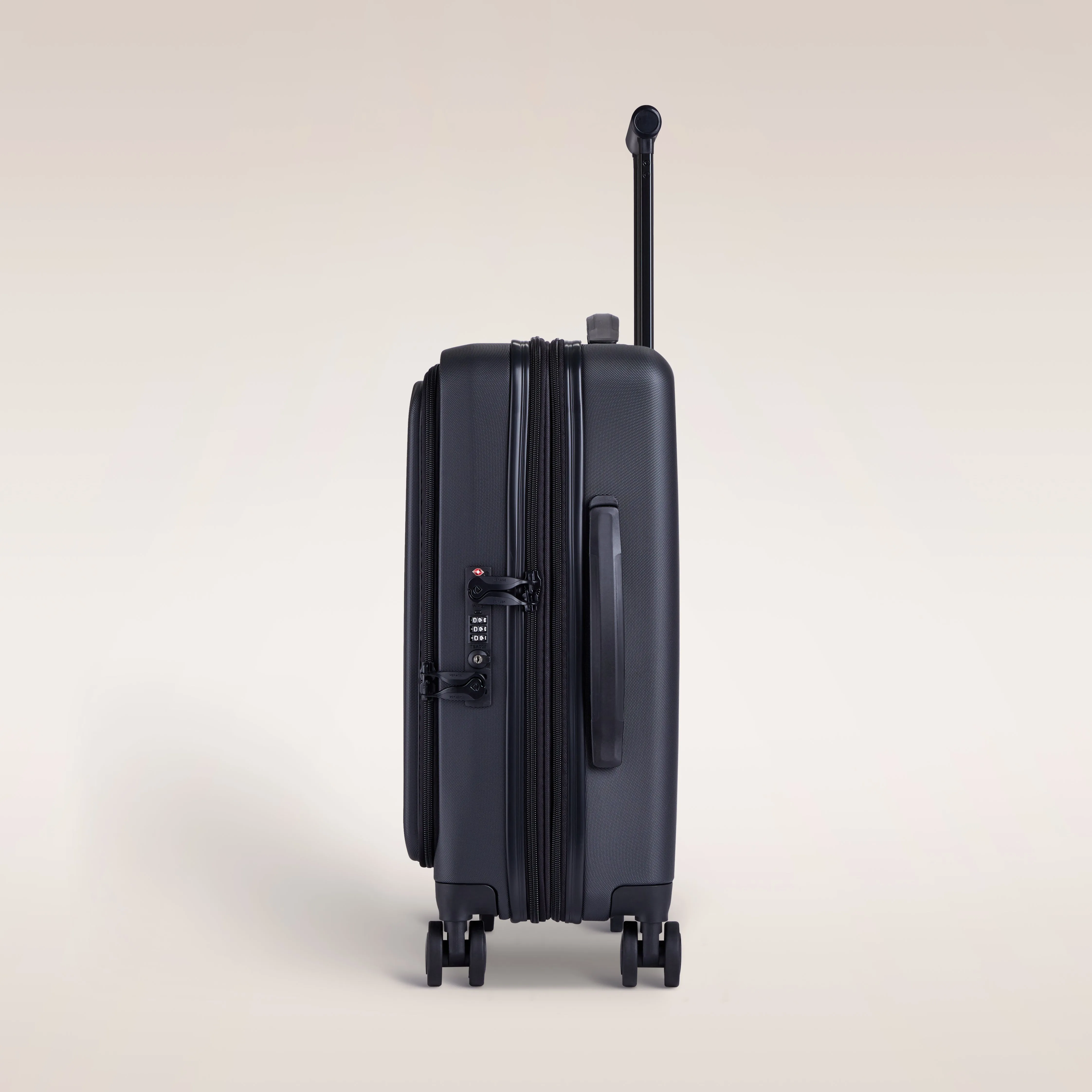 Verage Greenwich 20" Carry-on Hardside Expandable Spinner Luggage