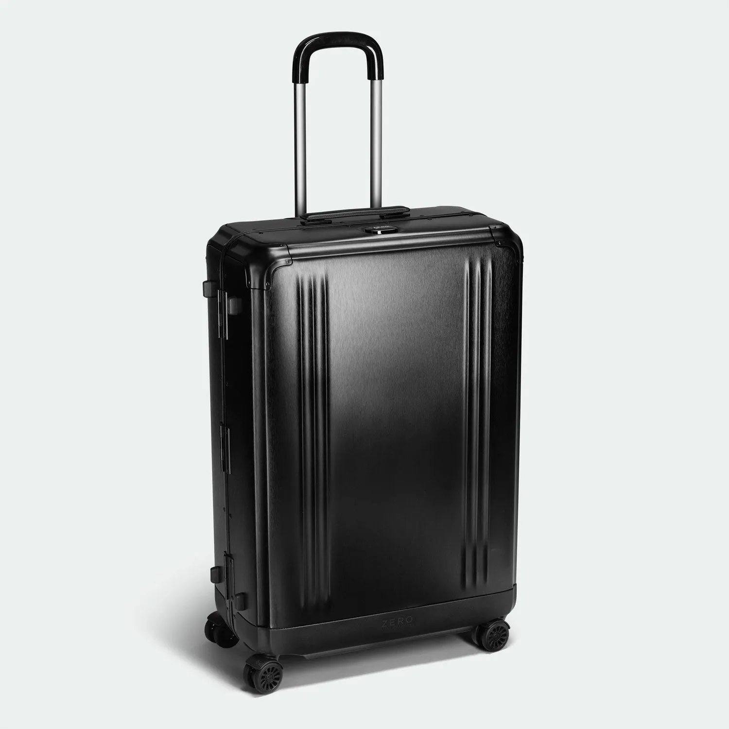 Zero Halliburton Pursuit Aluminum Large Travel Case