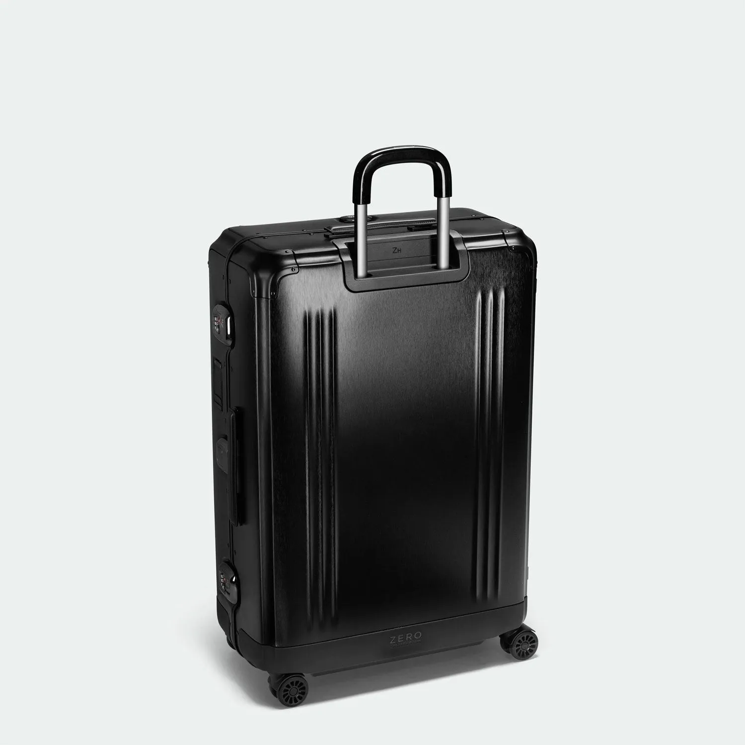 Zero Halliburton Pursuit Aluminum Large Travel Case